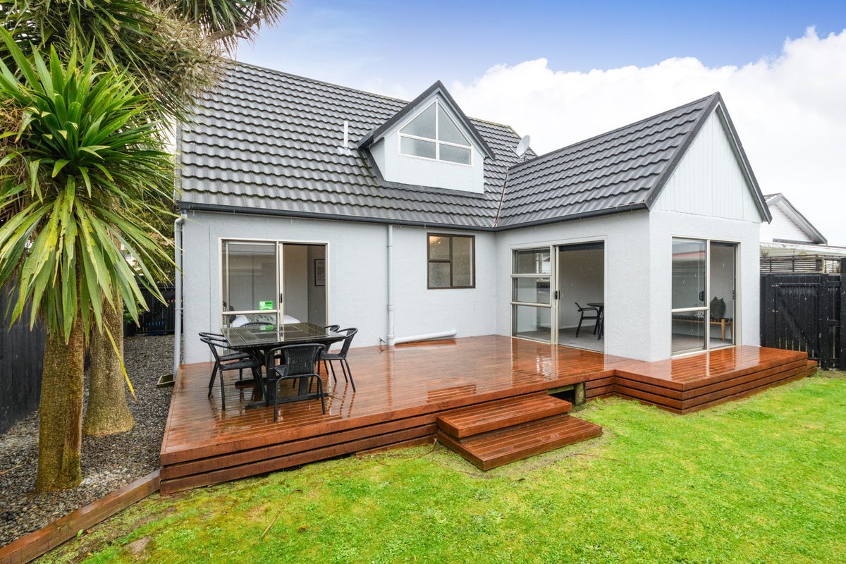 76A Wood Street, Takaro, Palmerston North - Carousel 1