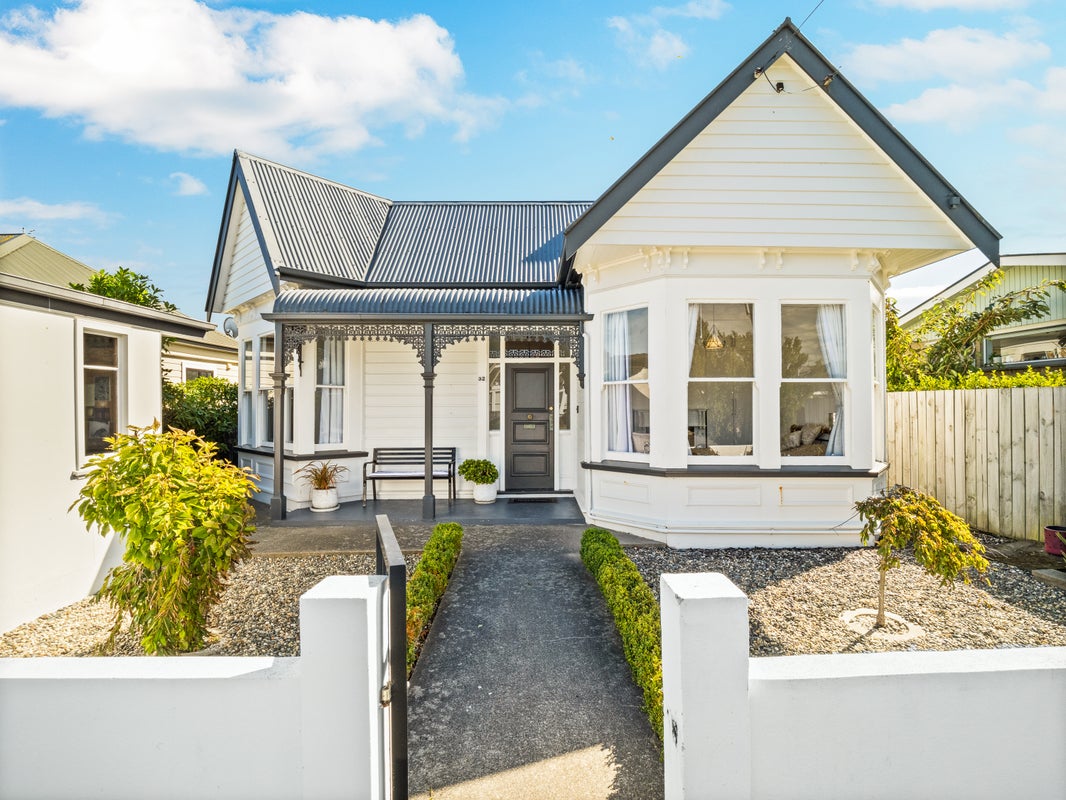32 Jackson Street, Saint Kilda, Dunedin - Carousel 1