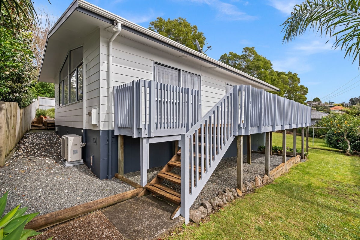 5 Beacondale Place, Te Kamo, Whangarei - Carousel 2