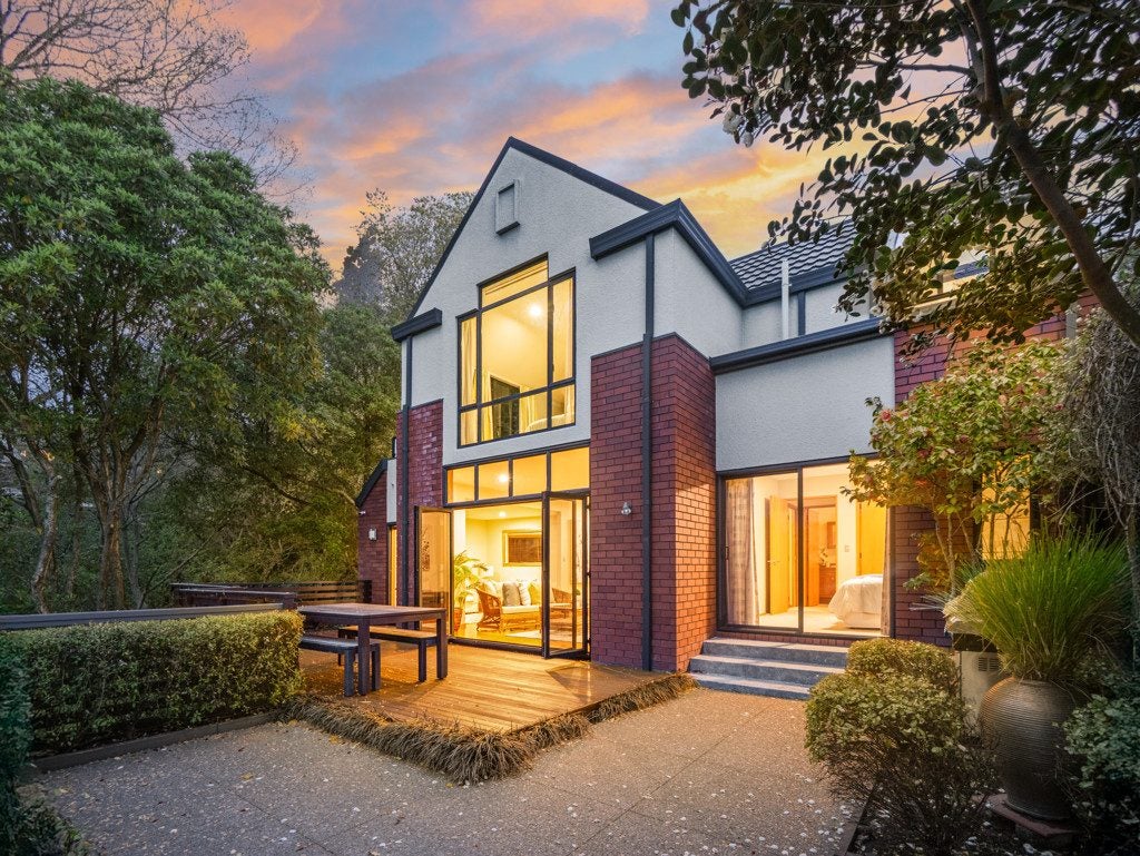41 Overdale Drive, Cashmere, Christchurch - Carousel 1