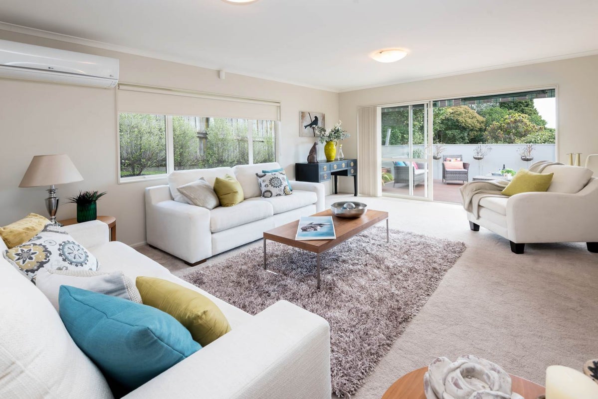 20A Gibraltar Street, Howick, Auckland - Carousel 13