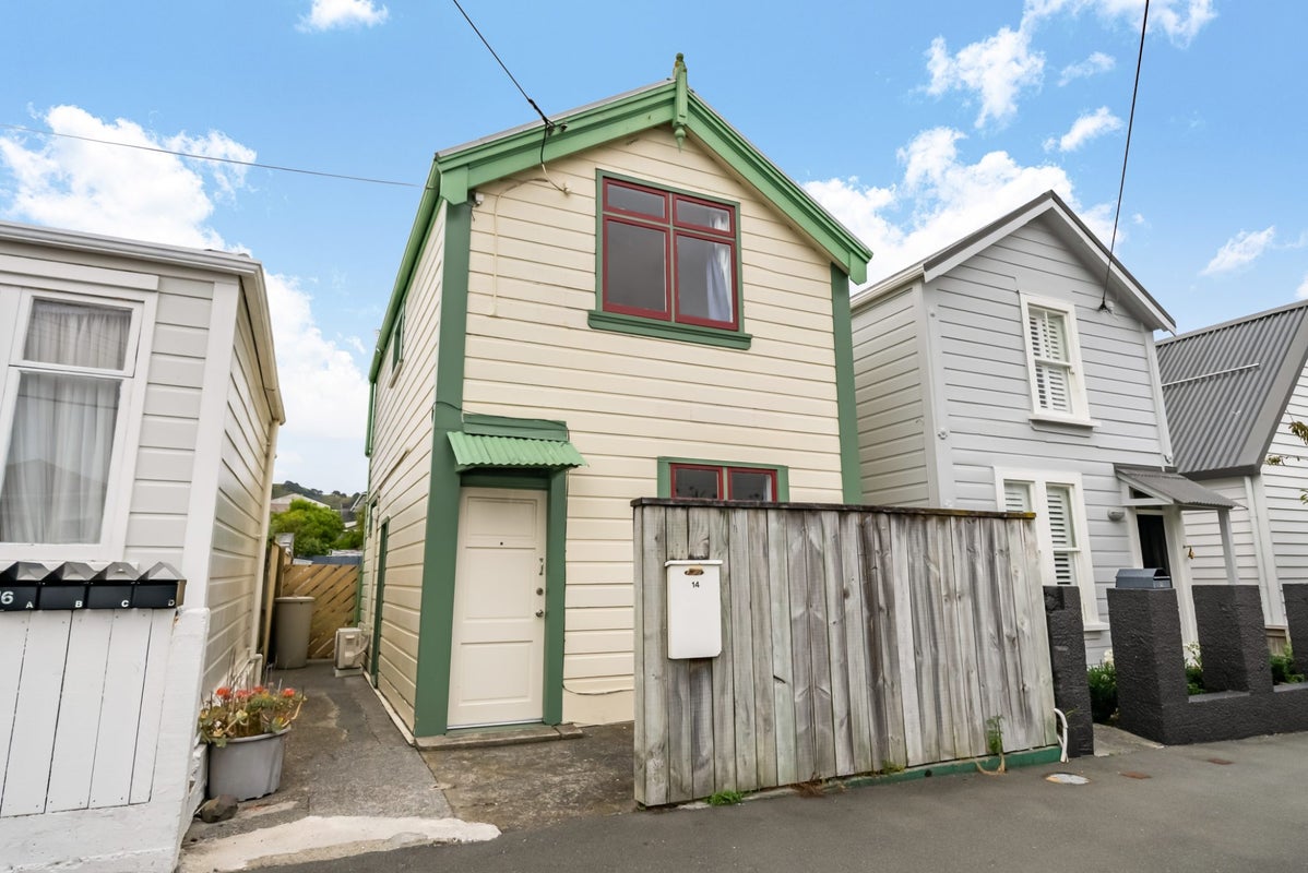 14 Normanby Street, Newtown, Wellington - Carousel 1
