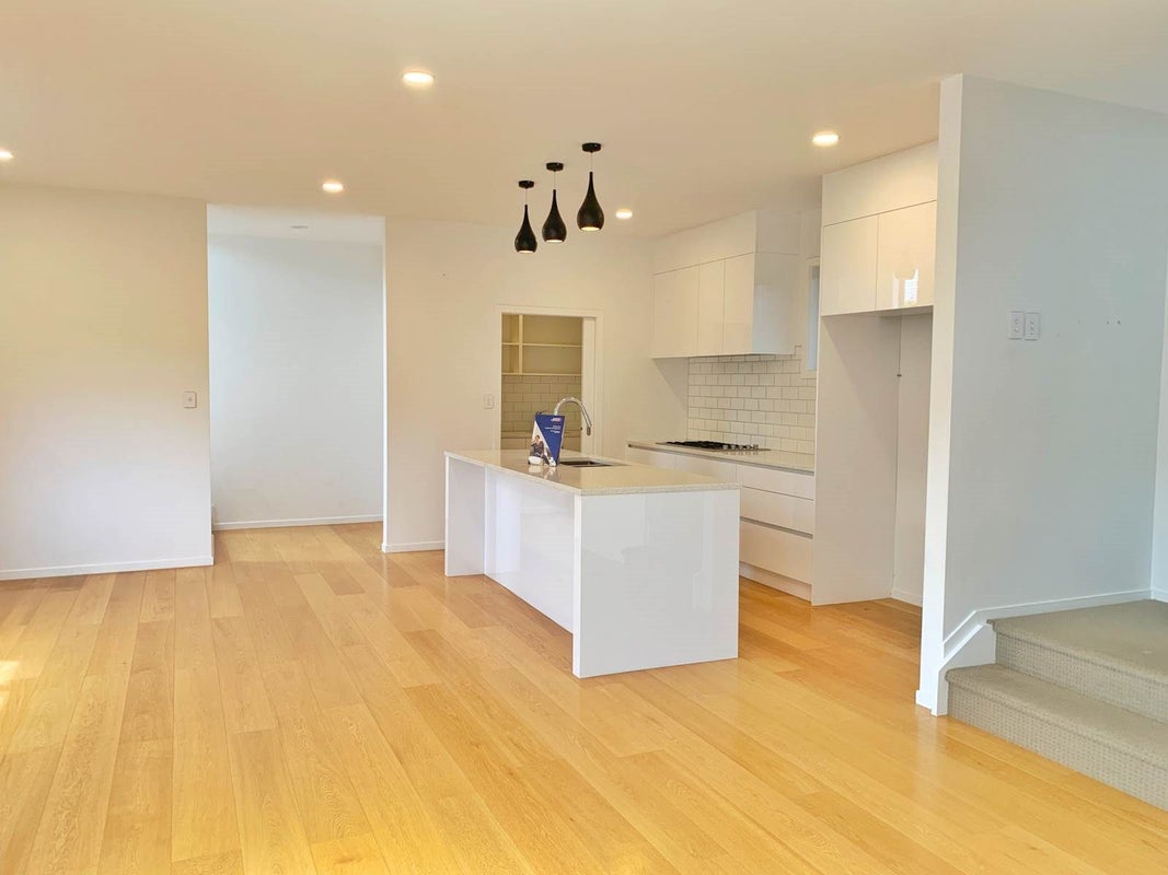 1/2A SUNNYNOOK ROAD, Sunnynook, Auckland - Carousel 1