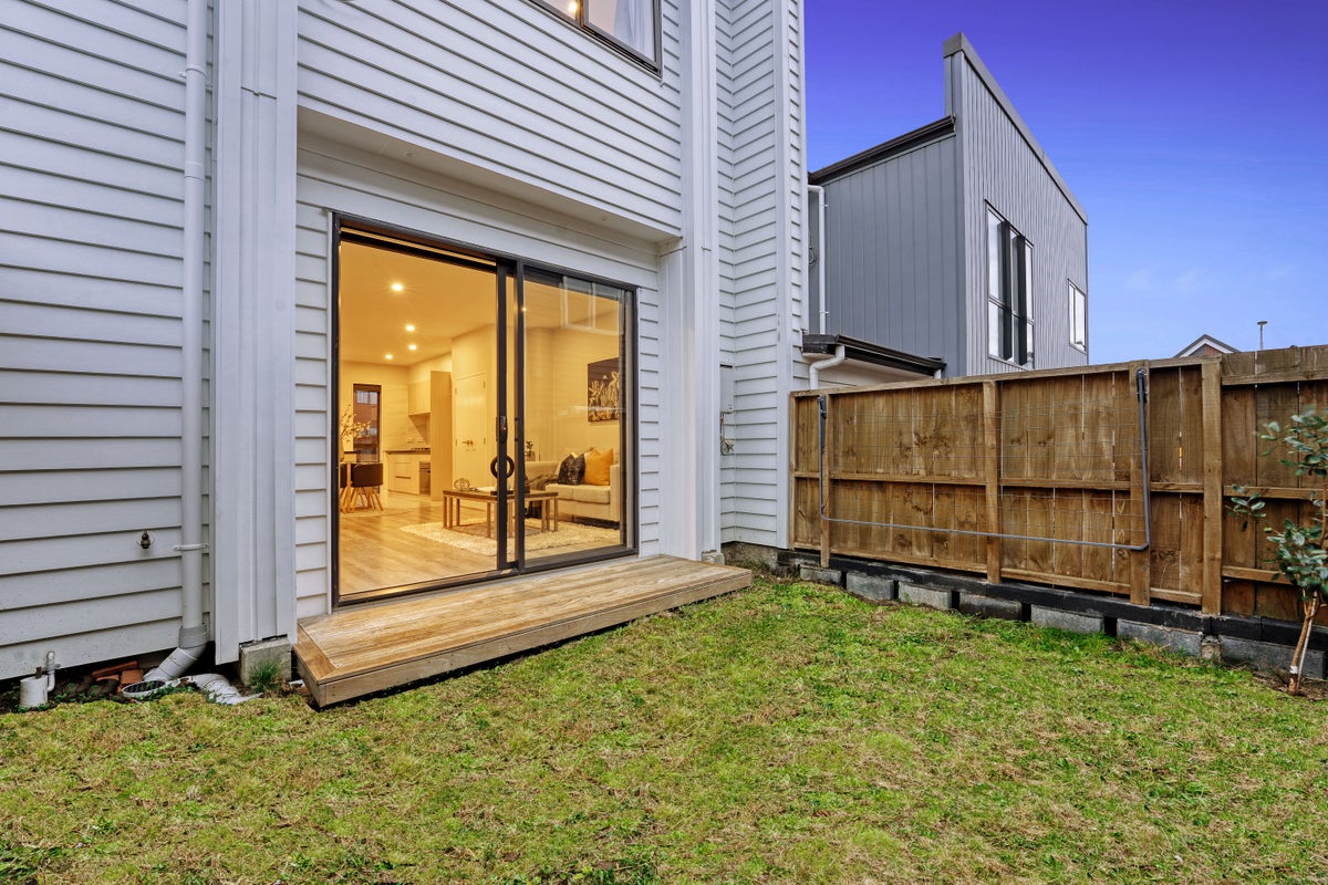 4 Goodfellow Lane, Flat Bush, Auckland - Carousel 2