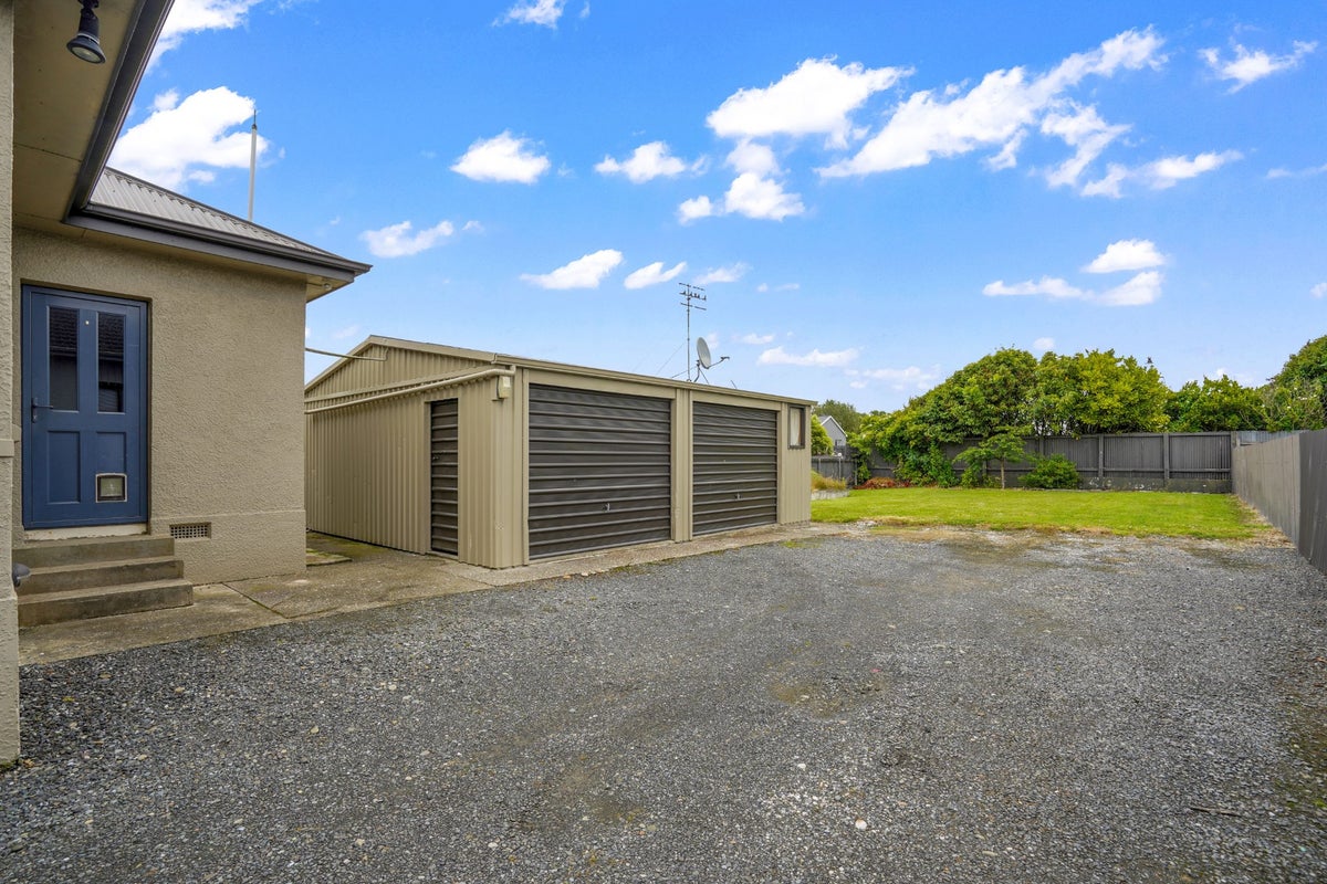 17 York Street, Strathern, Invercargill - Carousel 19