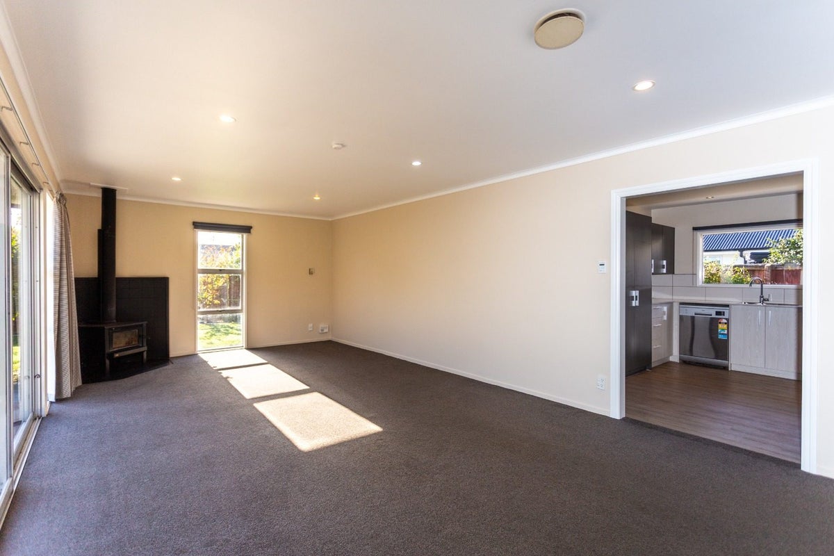 21 Glenside Avenue, Ilam, Christchurch - Carousel 2