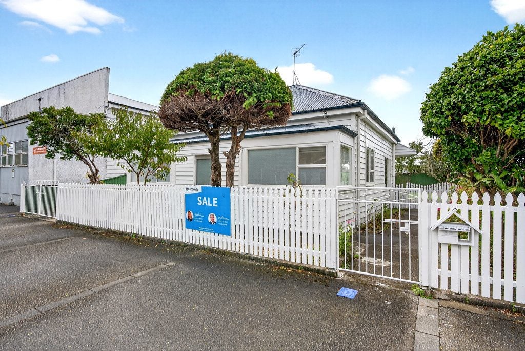 69 Holloway Street, Carterton, Carterton, Wellington - Carousel 32