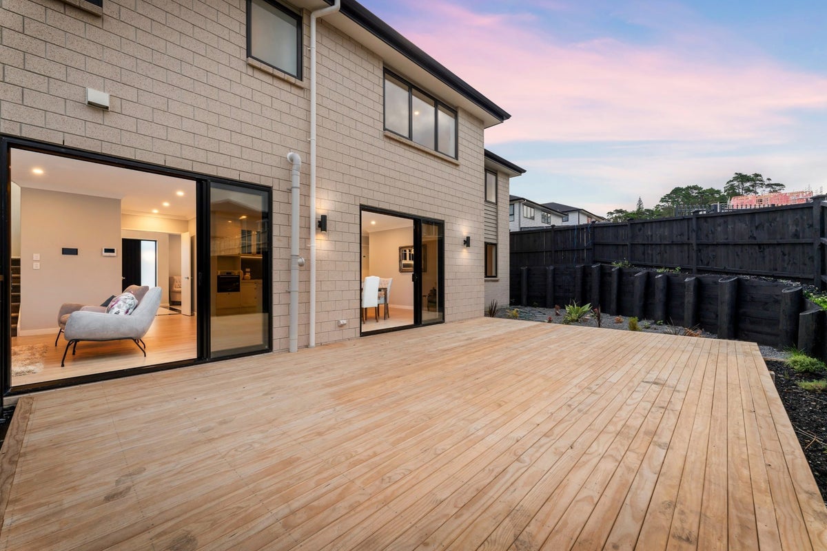 3 Kate Duncan Drive, Swanson, Auckland - Carousel 2