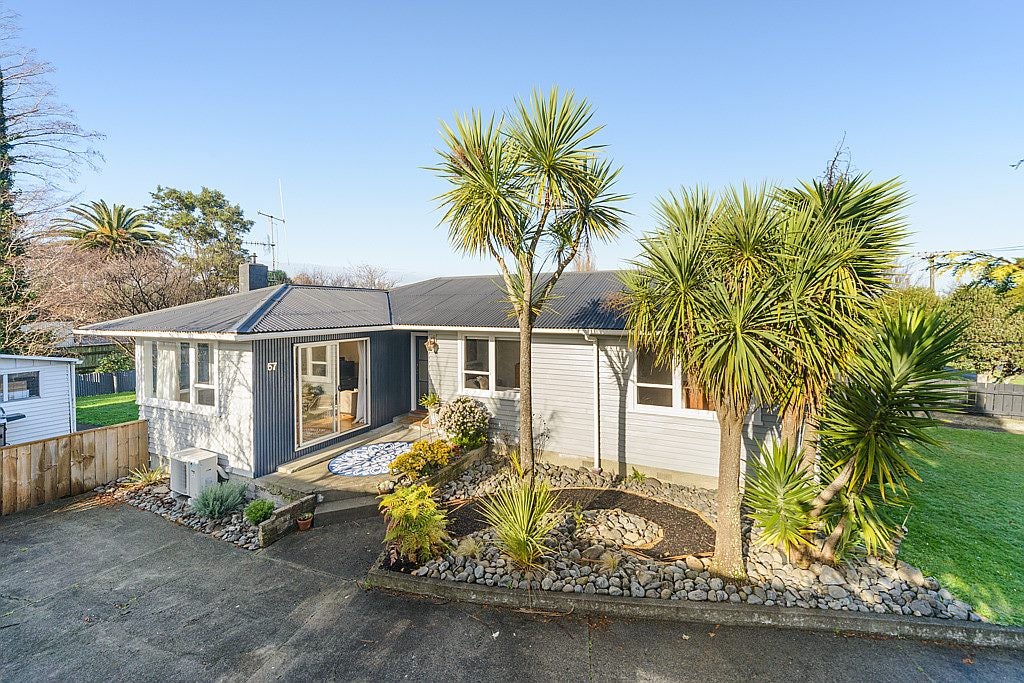 57 Kettle Avenue, Awapuni, Palmerston North - Carousel 1