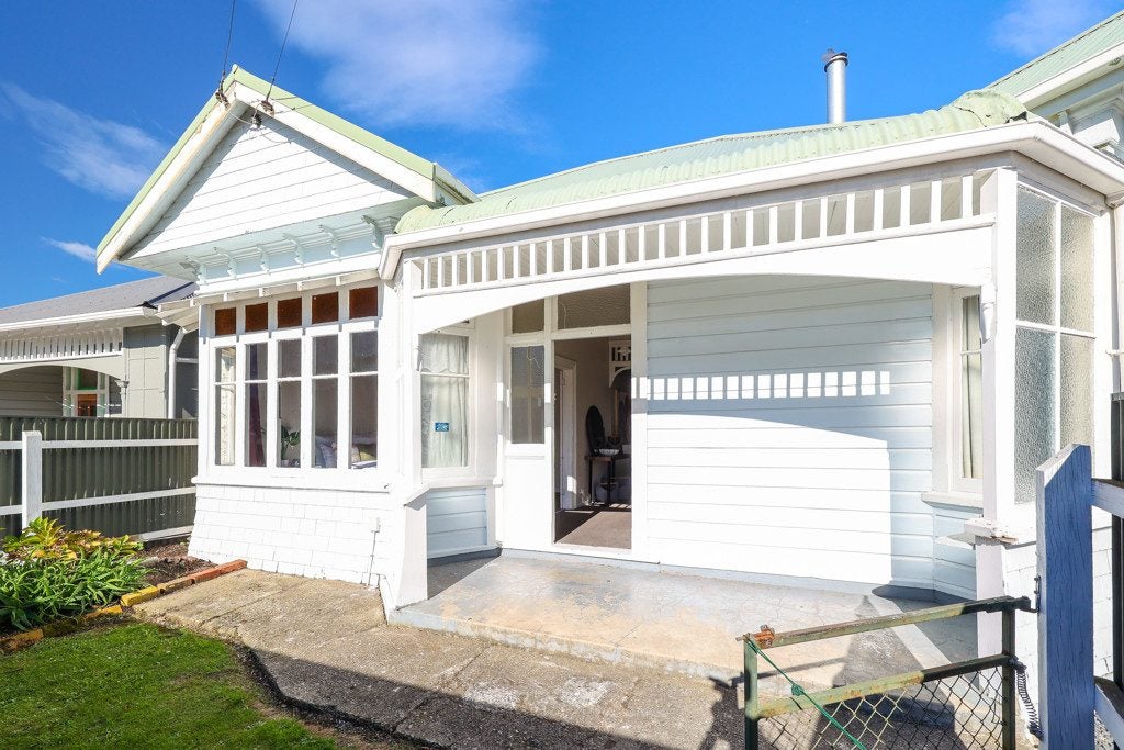 189 Macandrew Road, South Dunedin, Dunedin - Carousel 1