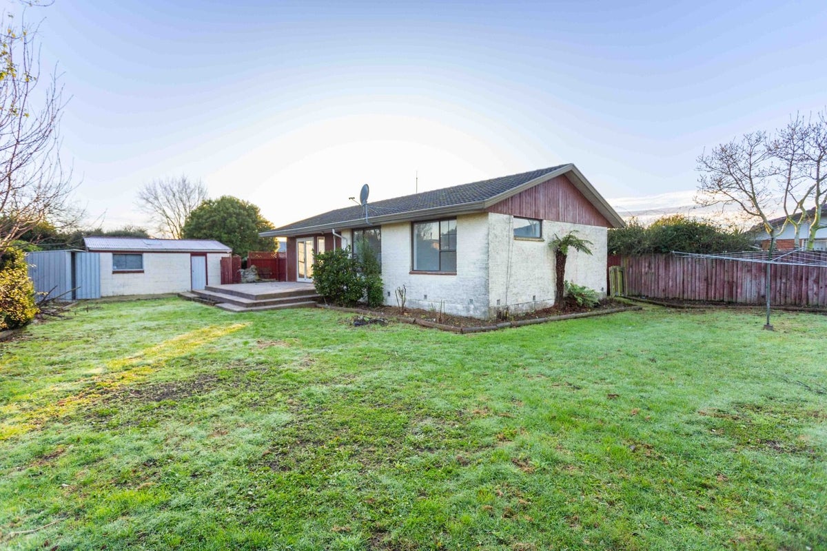 9 Kinross Street, Hei Hei, Christchurch - Carousel 2