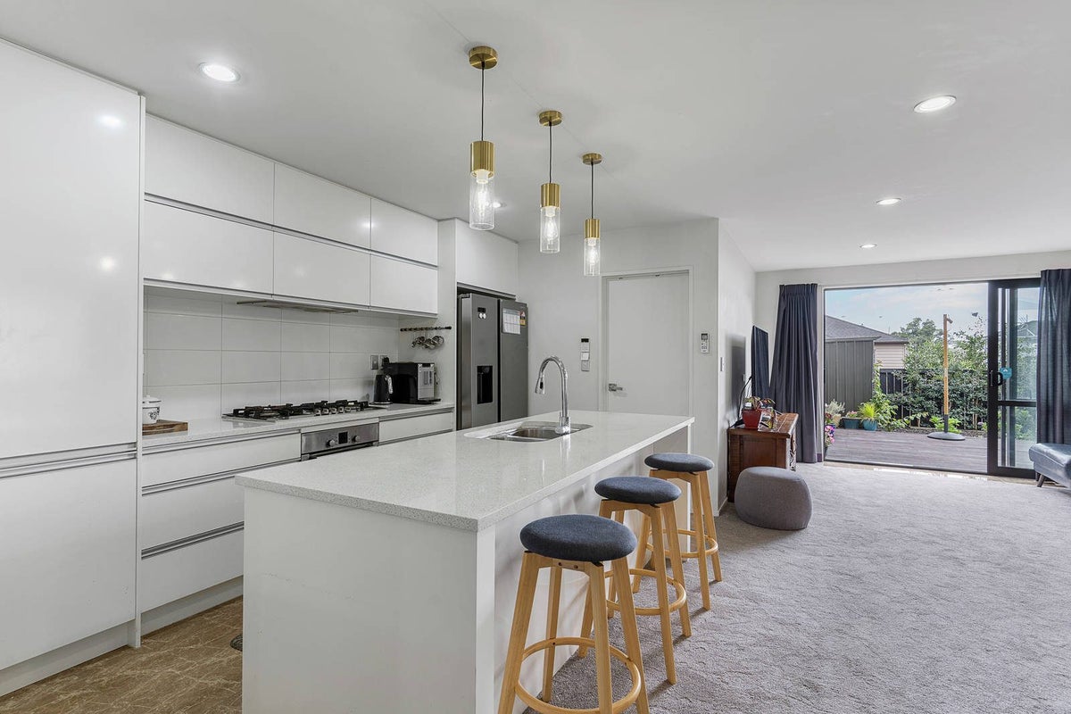 386 Ormiston Road, Flat Bush, Auckland - Carousel 1