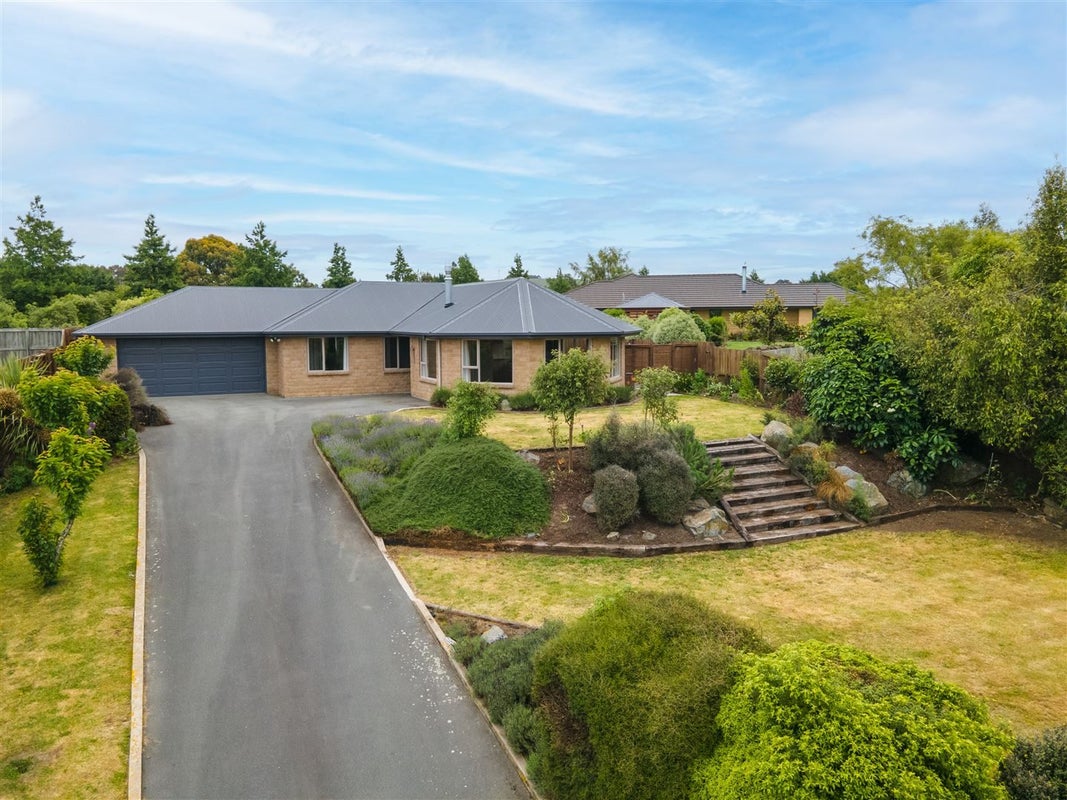 23 Grove Avenue, Weston, Oamaru - Carousel 1
