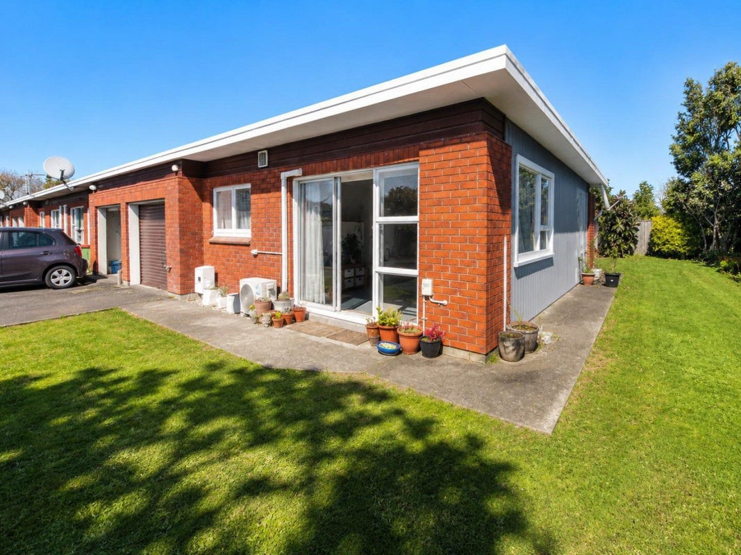 43A Lismore Street, Strandon, New Plymouth - Carousel 1