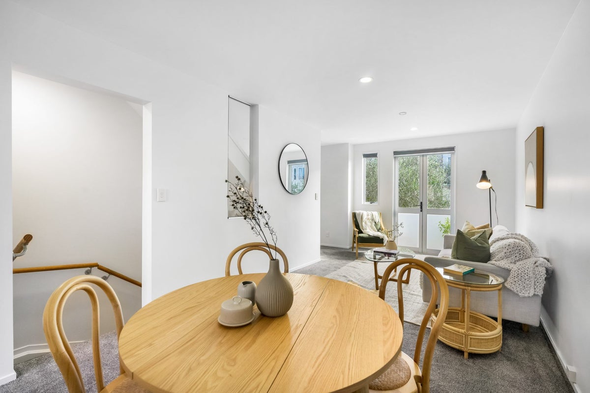 107 Albionvale Road, Glen Eden, Auckland - Carousel 1