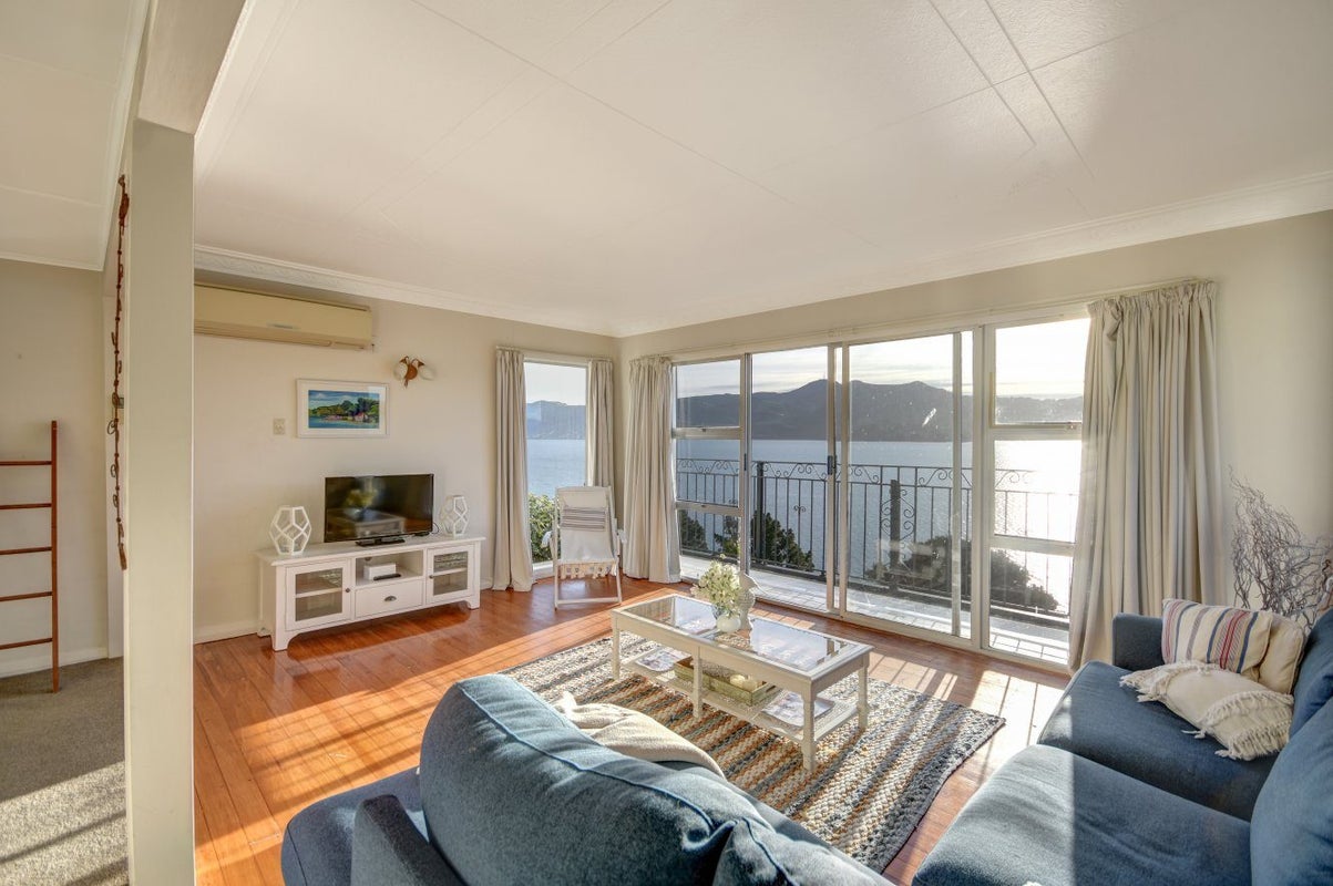 35 Oxley Crescent, Broad Bay, Dunedin - Carousel 2