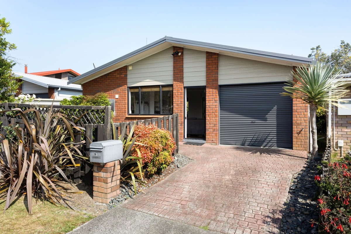 14A Church Road, Pukete, Hamilton - Carousel 1