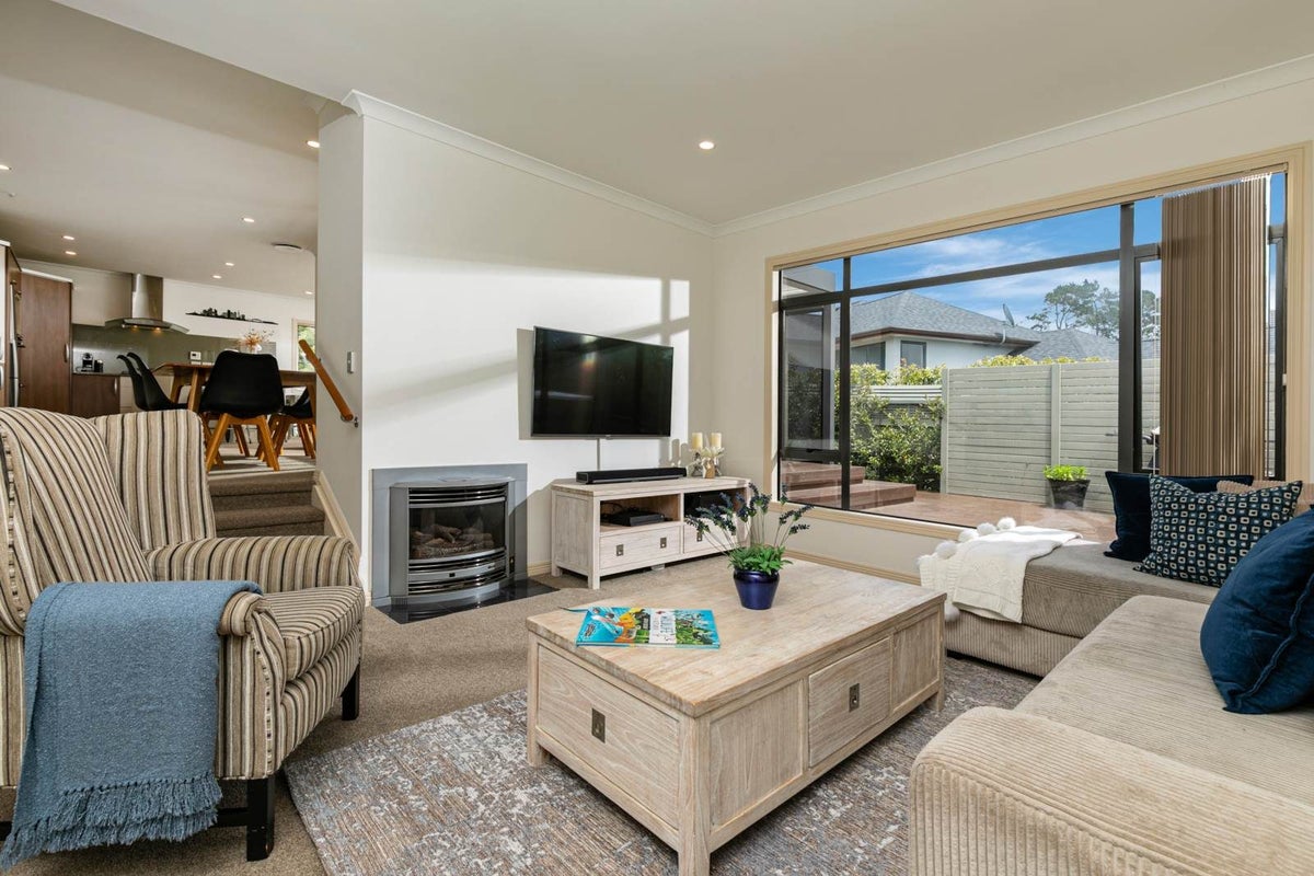 3 Archer Rayner Place, Greenhithe, Auckland - Carousel 2