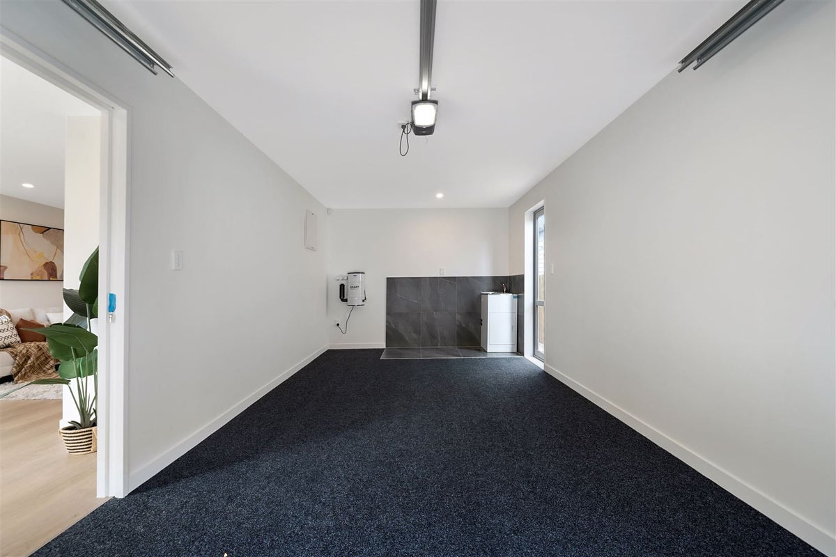240E Whitney Street, Blockhouse Bay, Auckland - Carousel 16