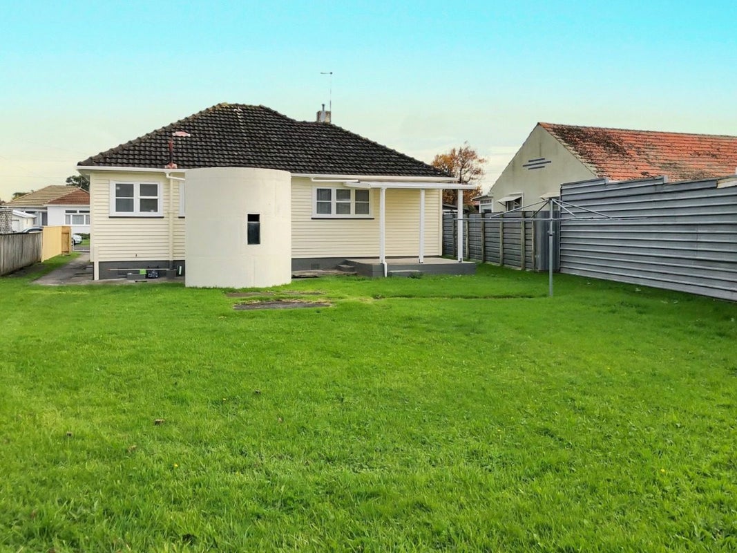 36 Tanguru Street, Whanganui East, Whanganui - Carousel 10