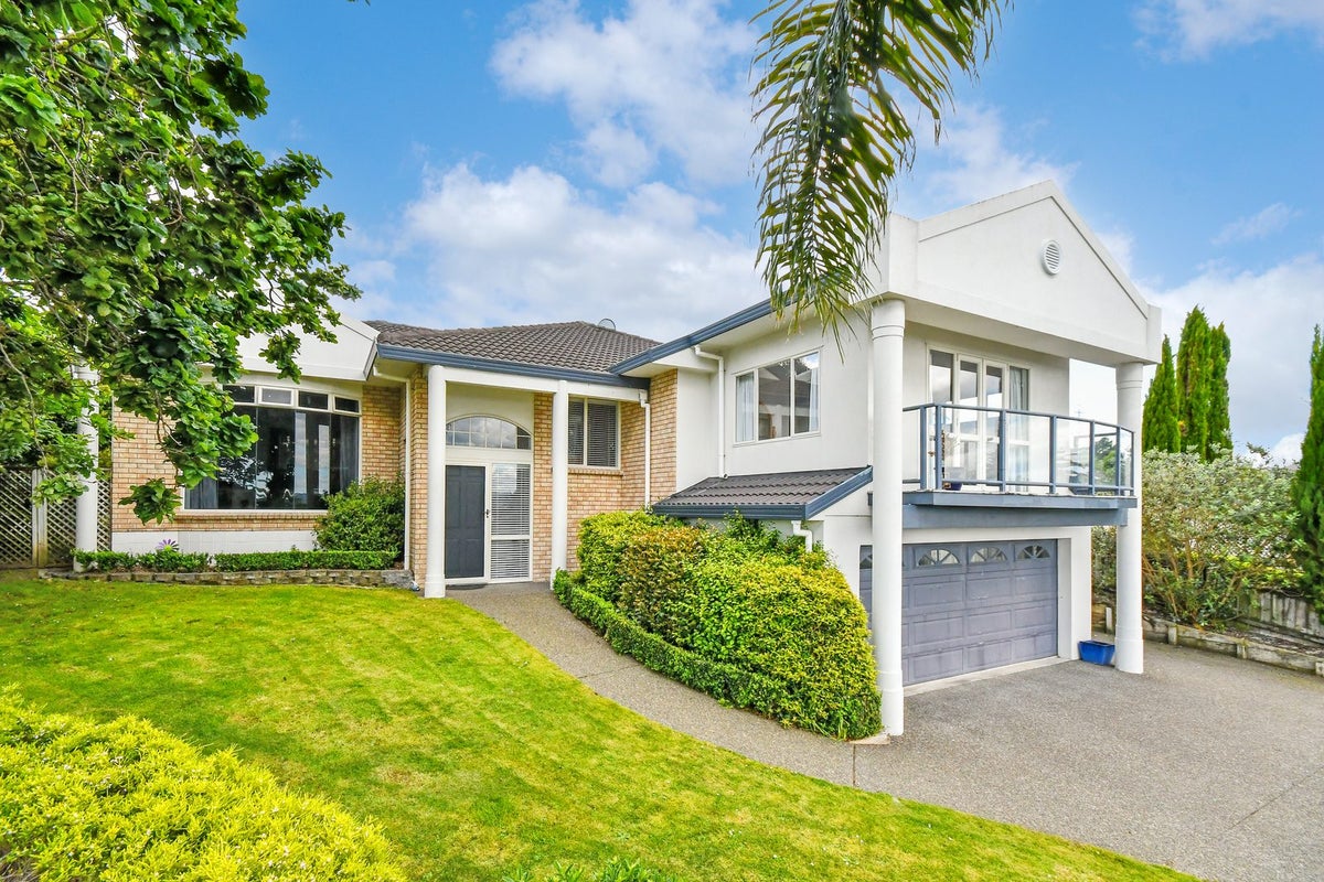 16 Menen Place, Manurewa, Auckland - Carousel 1