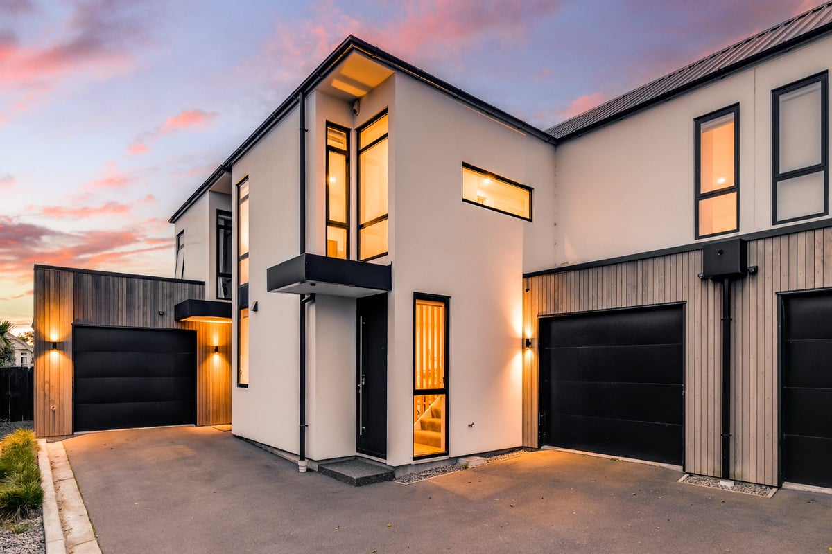 1031B Colombo Street, St Albans, Christchurch - Carousel 1