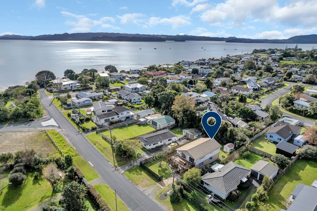 15 Pyle Road West, One Tree Point, Whangarei - Carousel 28