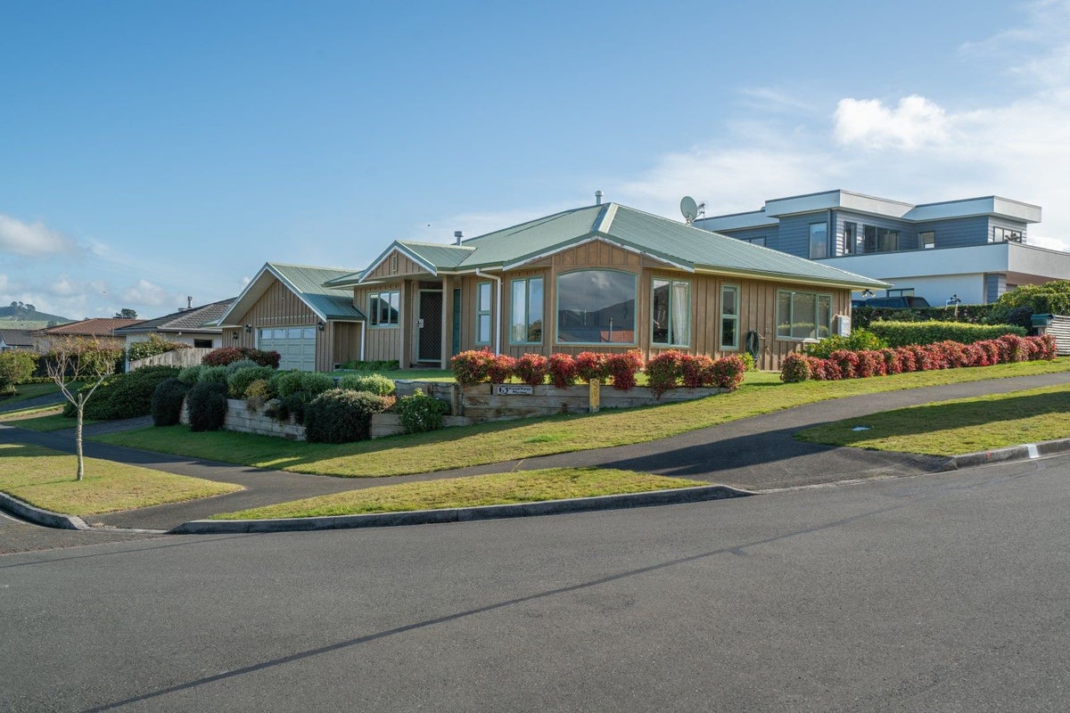 5 Vaucluse Drive, Nukuhau, Taupo - Carousel 1