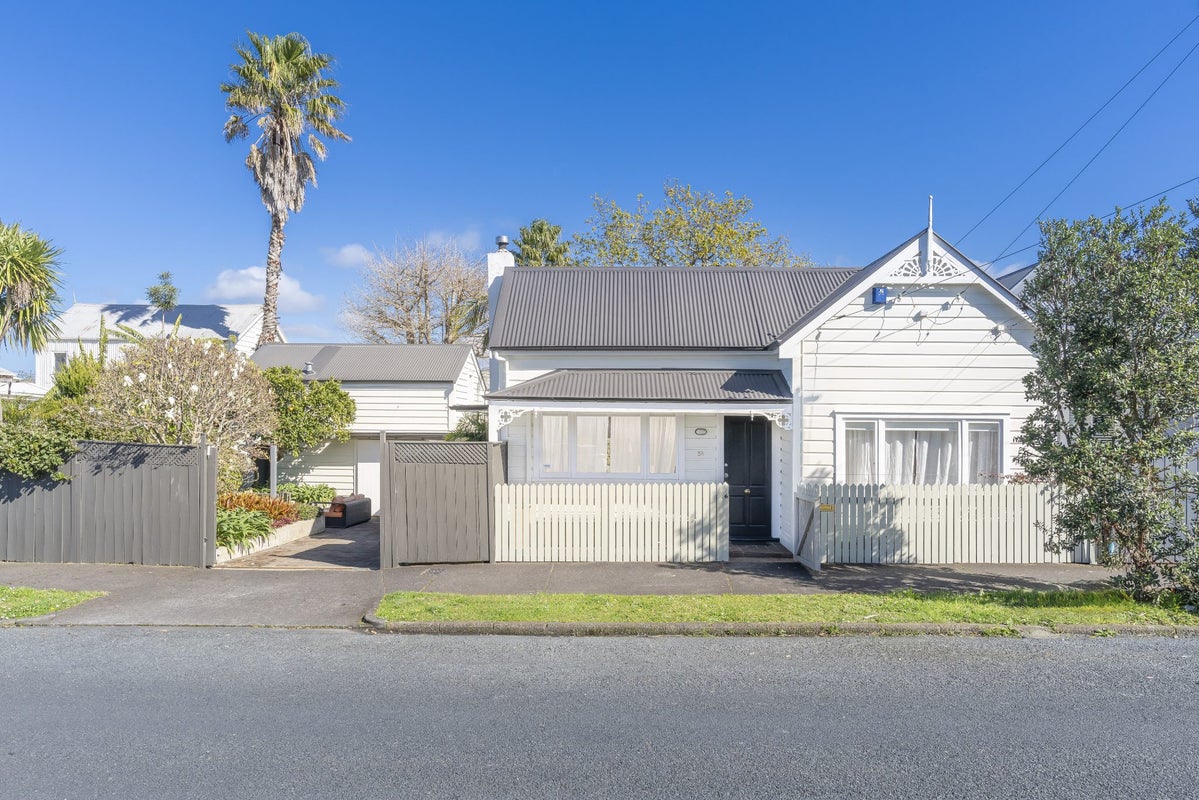 58 Scanlan Street, Grey Lynn, Auckland - Carousel 1