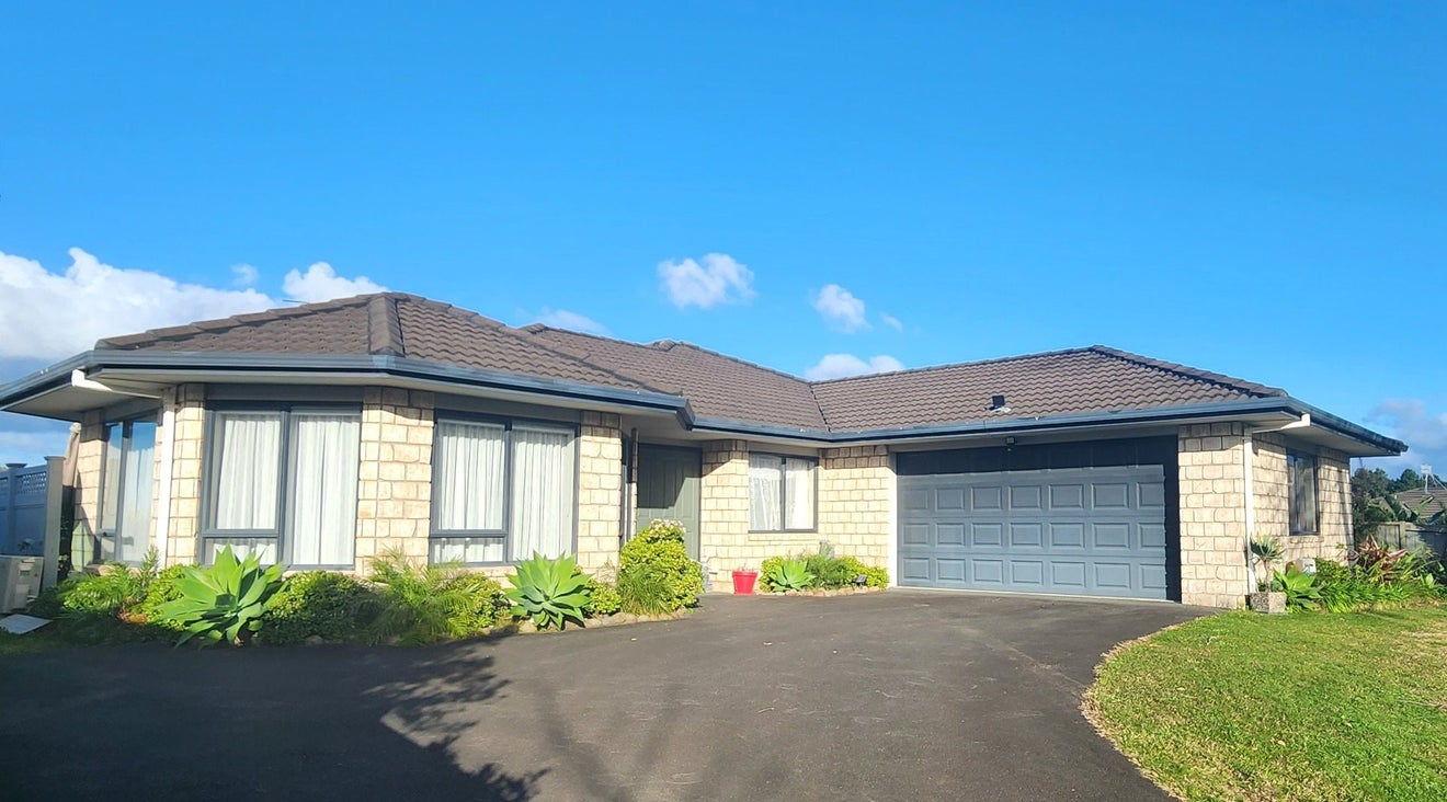 59 Highfields Drive, Katikati, Katikati - Carousel 1