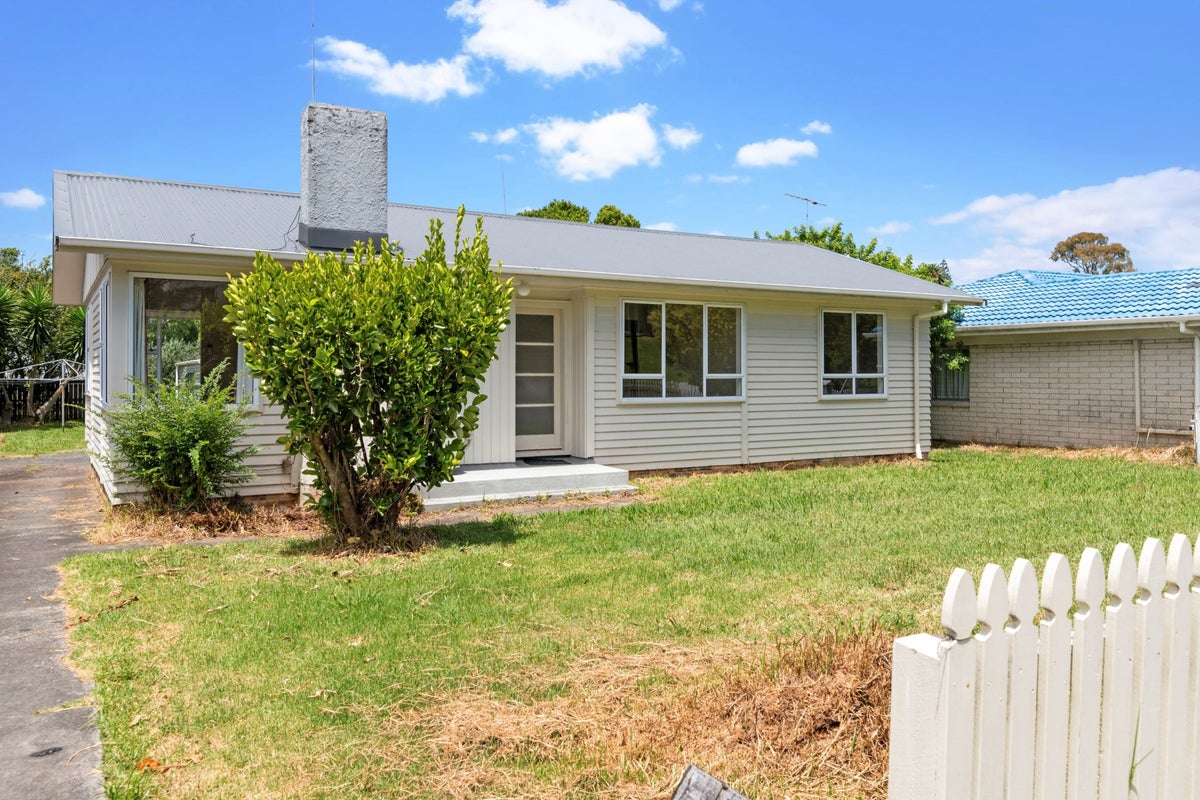 22 Lingfield Street, Glenfield, Auckland - Carousel 2