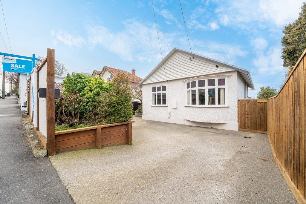 9 Sea View Terrace, Seaview, Timaru - Carousel 1