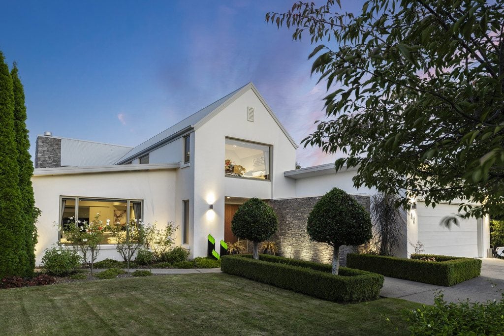 46 Glen Oaks Drive, Northwood, Christchurch - Carousel 1