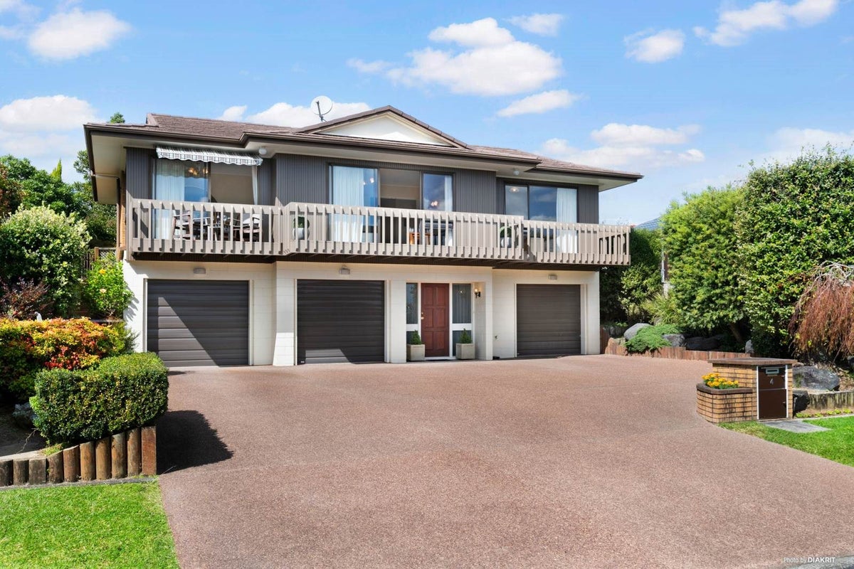 4 Essington Place, Half Moon Bay, Auckland - Carousel 1