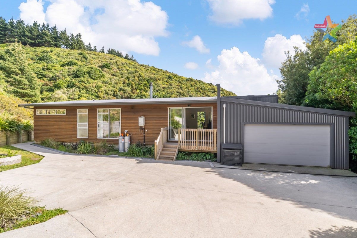 253 Maungaraki Road, Maungaraki, Lower Hutt - Carousel 2