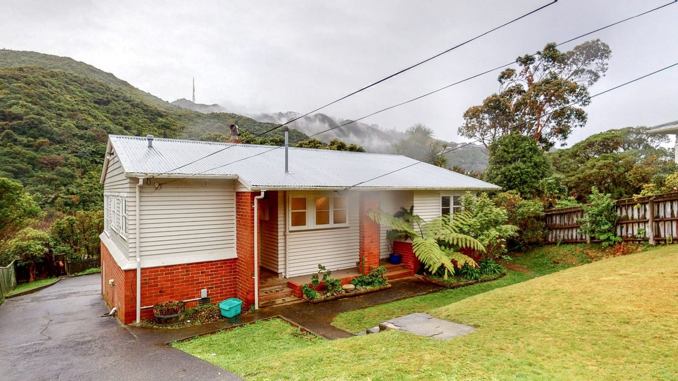 30 Karamu Street, Ngaio, Wellington - Carousel 1