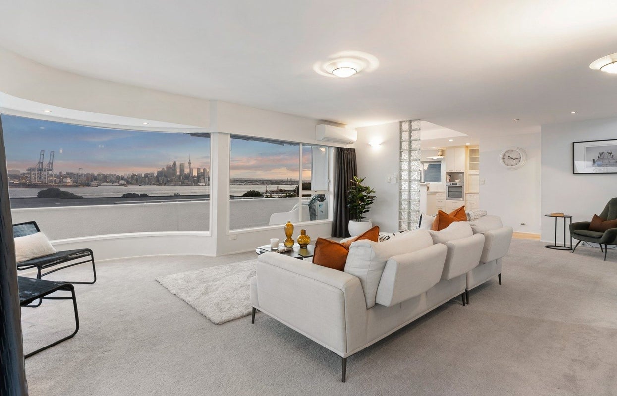 1/47 Clarence Street, Devonport, Auckland - Carousel 1