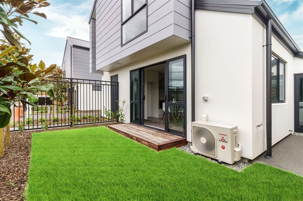 1/48 Buffon Street, Waltham, Christchurch - Carousel 1