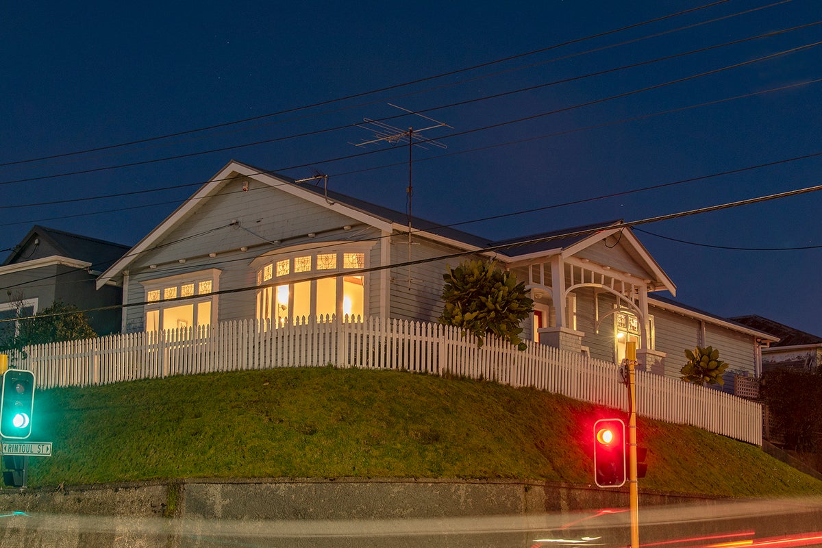 36 Te Wharepouri Street, Berhampore, Wellington - Carousel 2