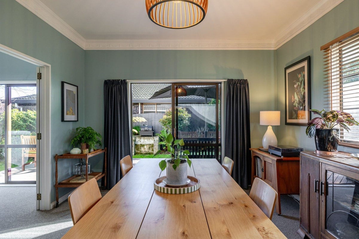 8 McArthur Street, Terrace End, Palmerston North - Carousel 2