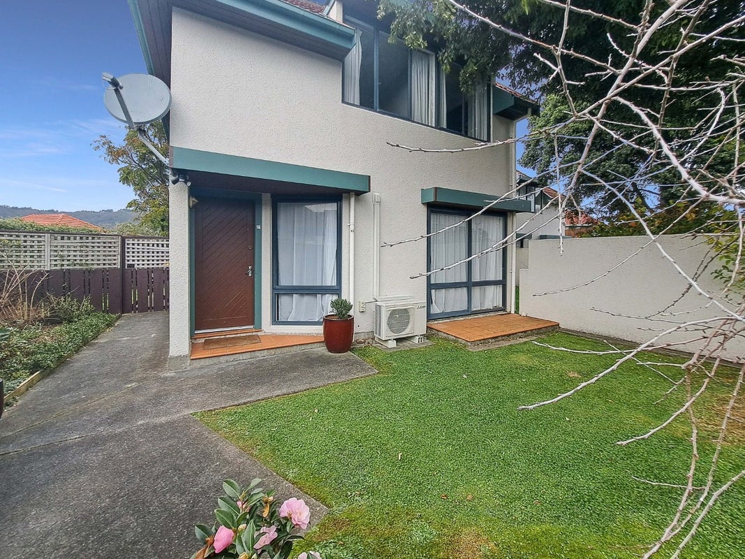 7/21 McBain Grove, Avalon, Lower Hutt - Carousel 1