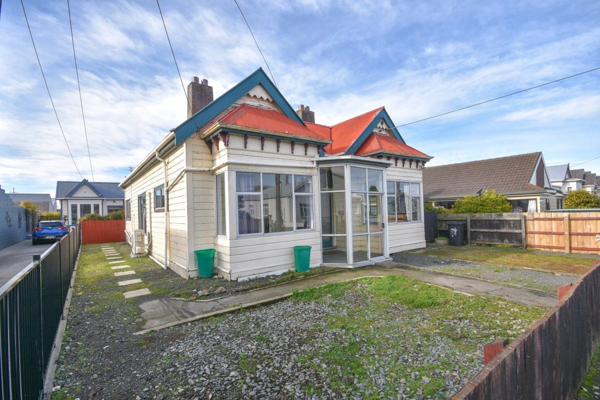 15 Cutten Street, South Dunedin, Dunedin - Carousel 1
