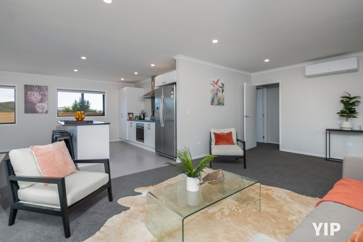 130 Amesbury Drive, Churton Park, Wellington - Carousel 2