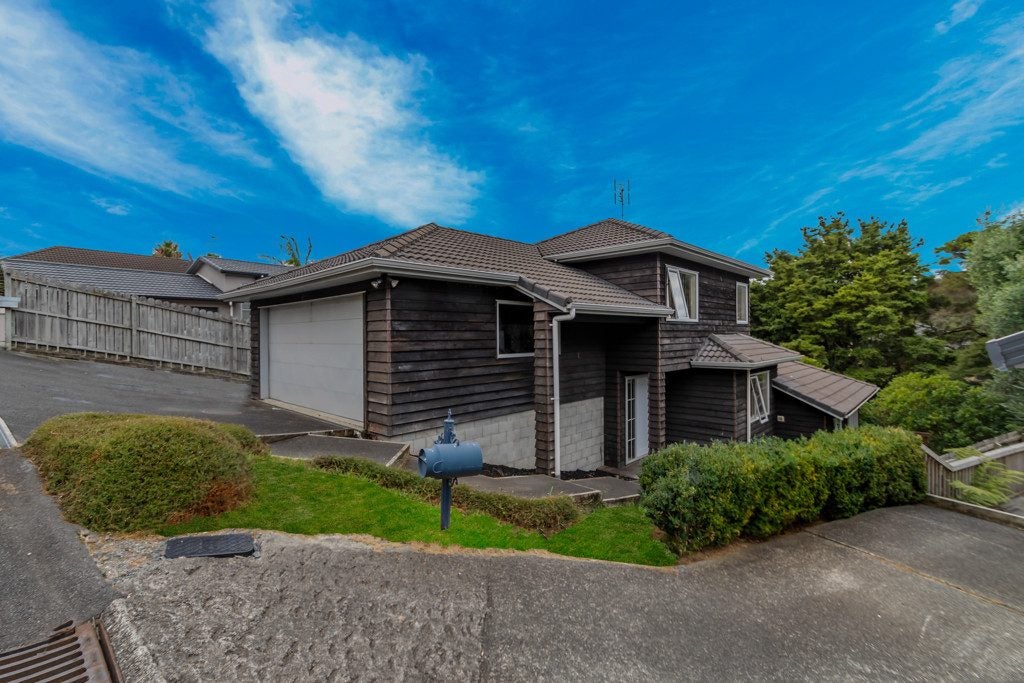91 Mt Lebanon Crescent, The Gardens, Auckland - Carousel 2