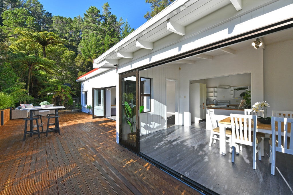 515 Stokes Valley Road, Stokes Valley, Lower Hutt - Carousel 1