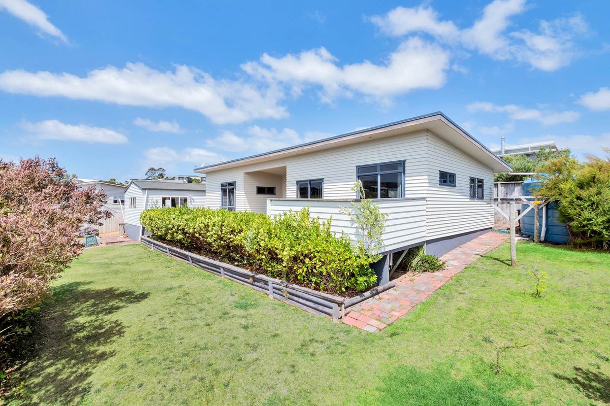 25 Spinifex Road, Mangawhai Heads, Mangawhai - Carousel 1