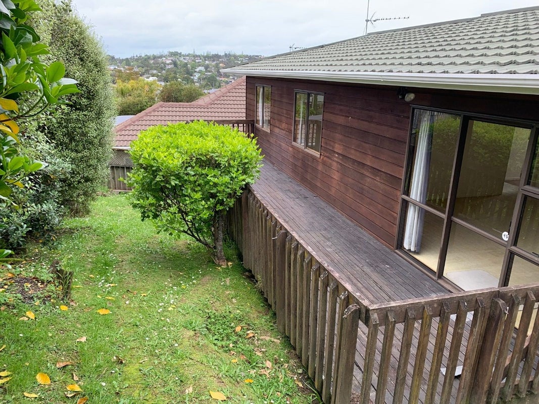 2/21 Witheford Drive, Bayview, North Shore City - Carousel 19
