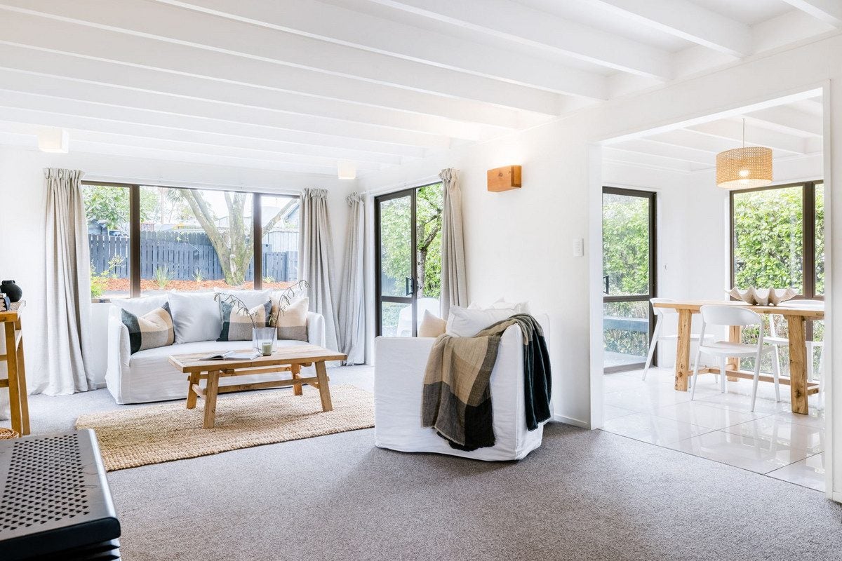 8 Pepys Place, Leamington, Cambridge - Carousel 2