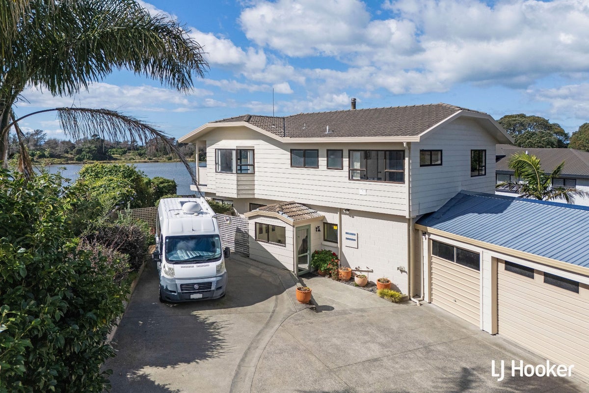 16 Pohutukawa Drive, Athenree, Katikati - Carousel 23