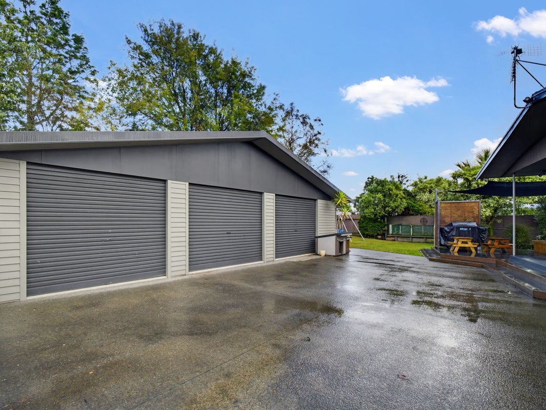 6 Escort Grove, Awapuni, Palmerston North - Carousel 2